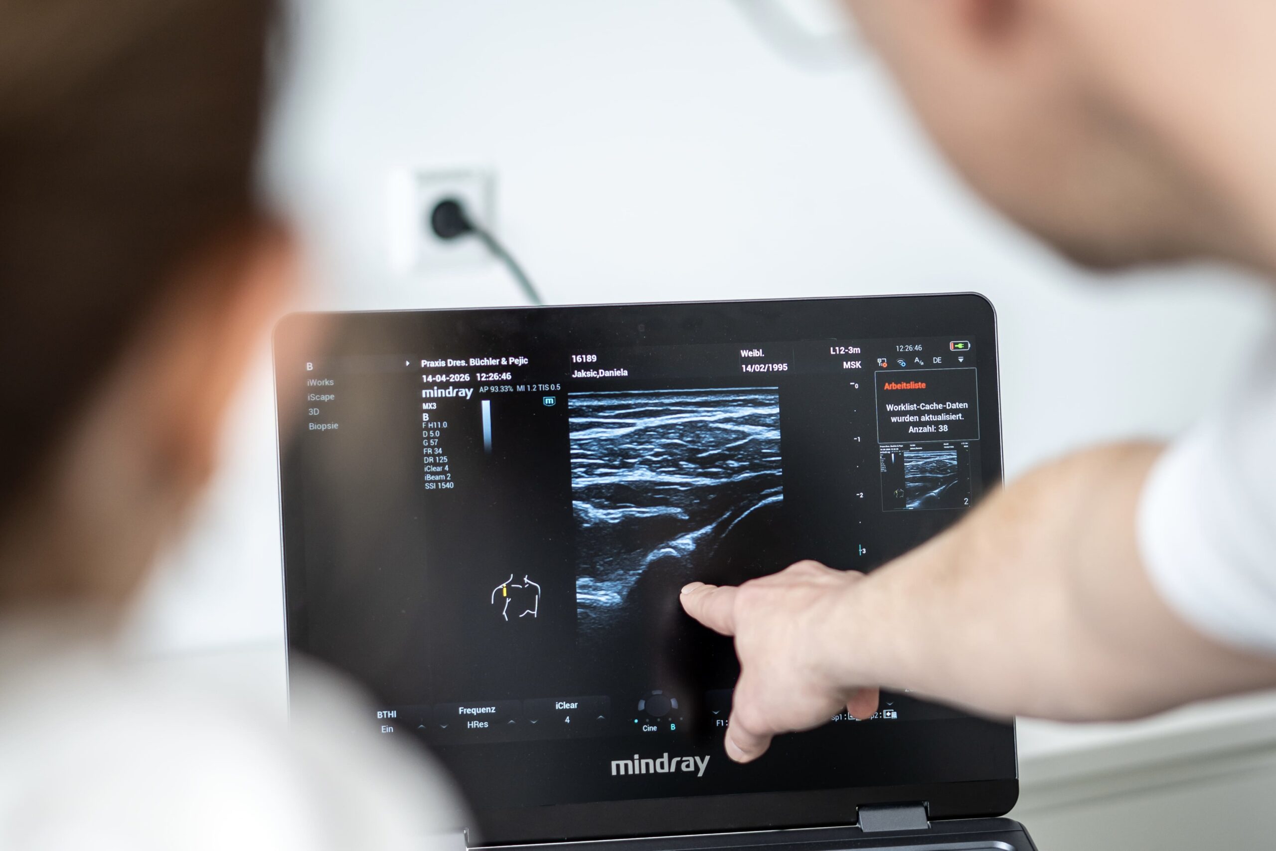 Ultraschall-Diagnostik bei Kniearthrose – Orthopädie Wiesloch