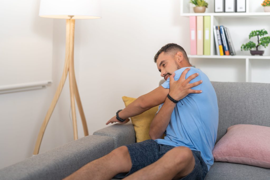 Schulter-Impingement lösen: Was akut hilft – auch nachts